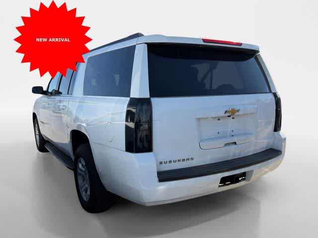 Thumbnail: 2017 Chevrolet Suburban - 4
