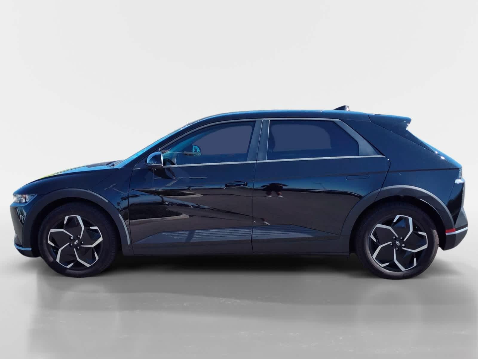 Thumbnail: 2023 Hyundai Ioniq 5 - 2
