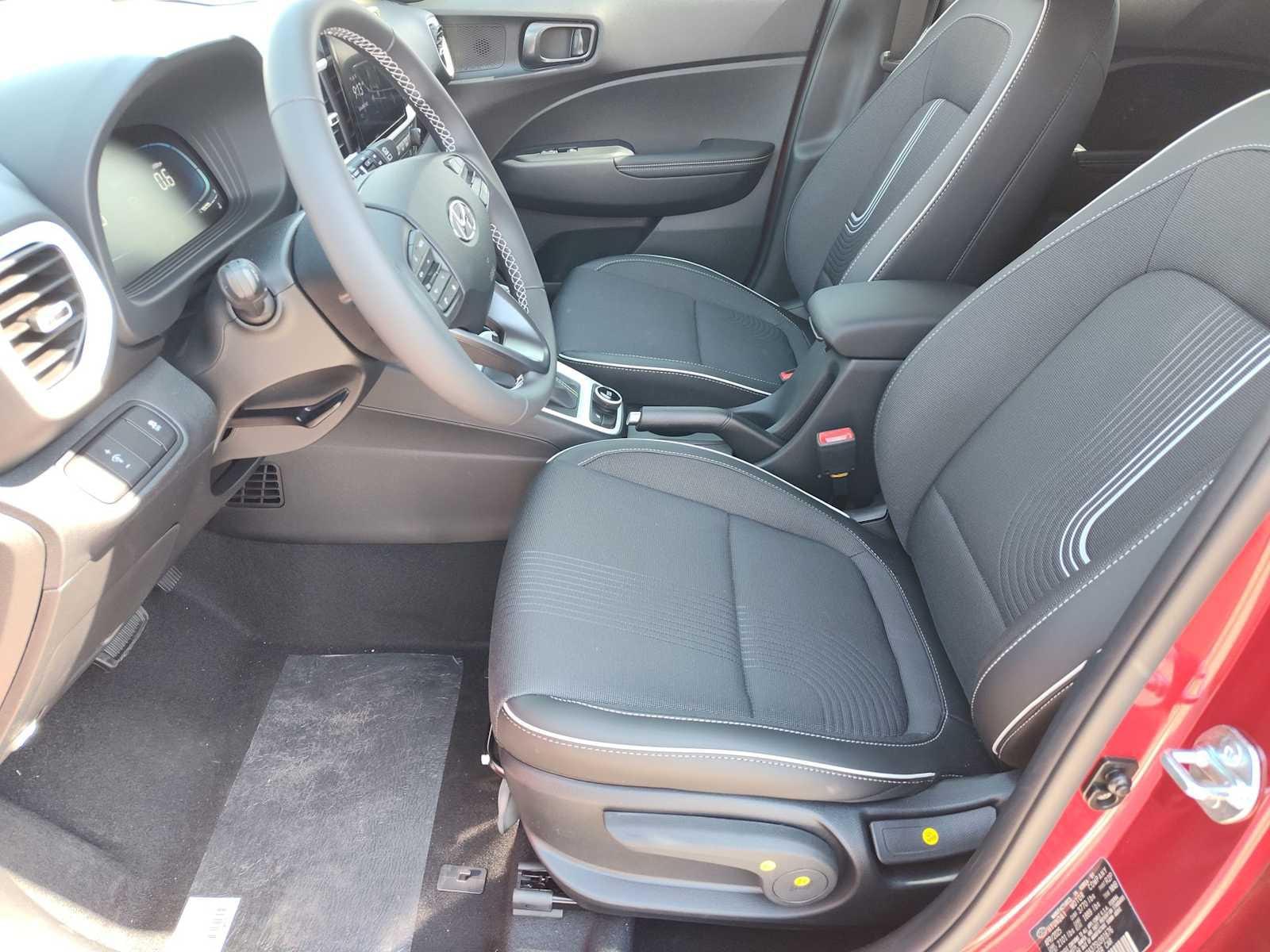 Thumbnail: 2025 Hyundai Venue - 10