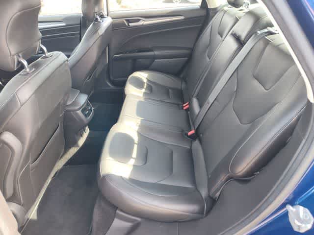 Thumbnail: 2015 Ford Fusion - 18