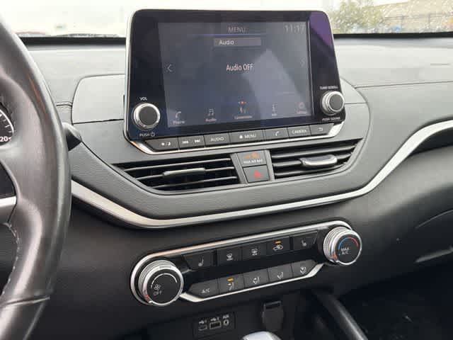 Thumbnail: 2022 Nissan Altima - 21