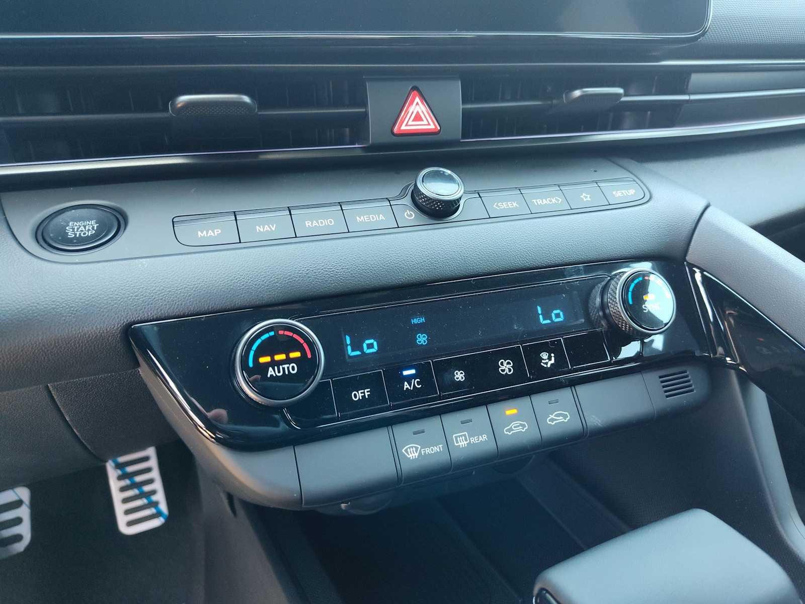 Thumbnail: 2025 Hyundai Elantra - 20