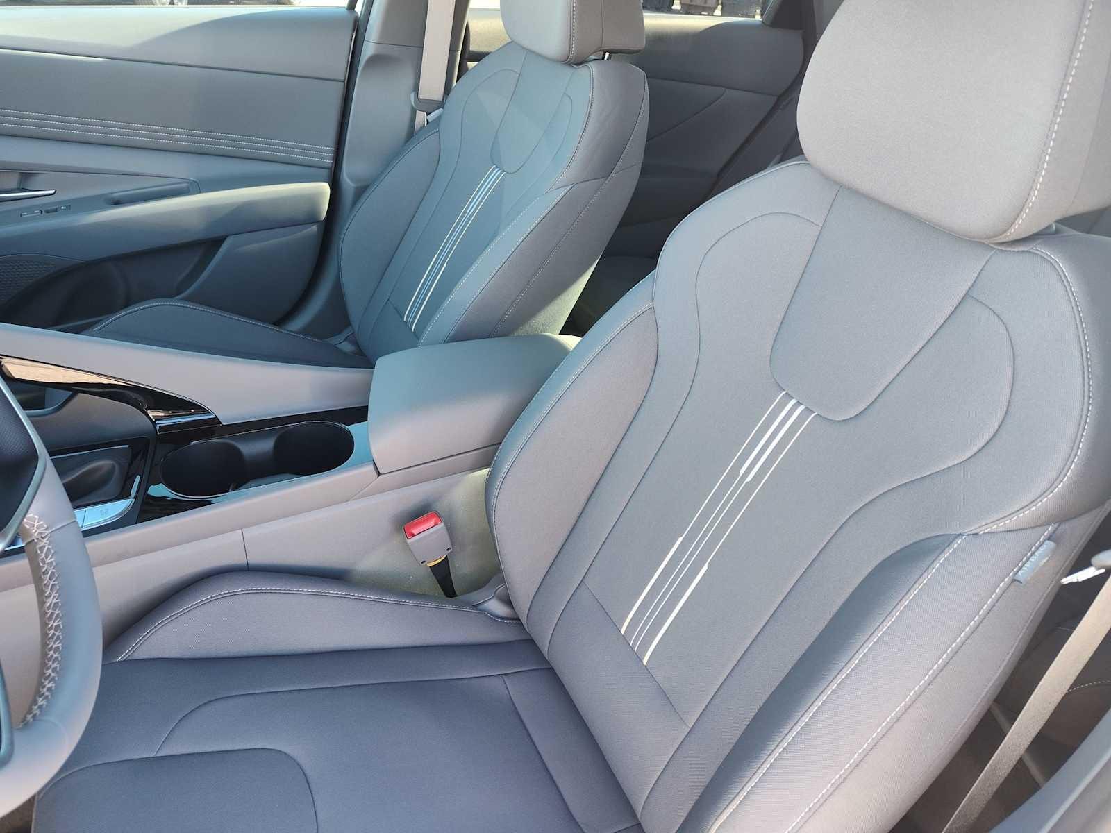 Thumbnail: 2026 Hyundai Elantra - 13