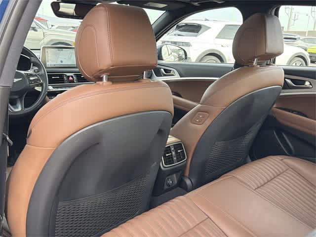 Thumbnail: 2021 Genesis G70 - 15