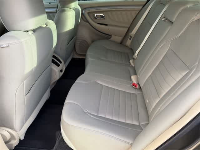 Thumbnail: 2018 Ford Taurus - 17