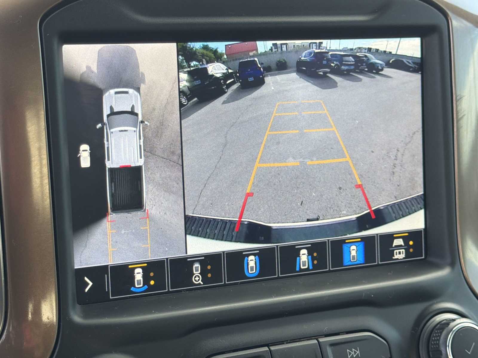 Thumbnail: 2021 Chevrolet Silverado 3500 - 10