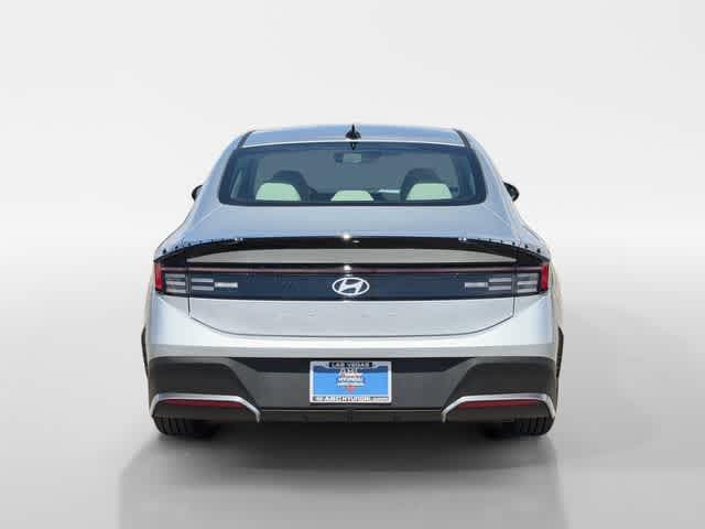 Thumbnail: 2026 Hyundai Sonata - 4