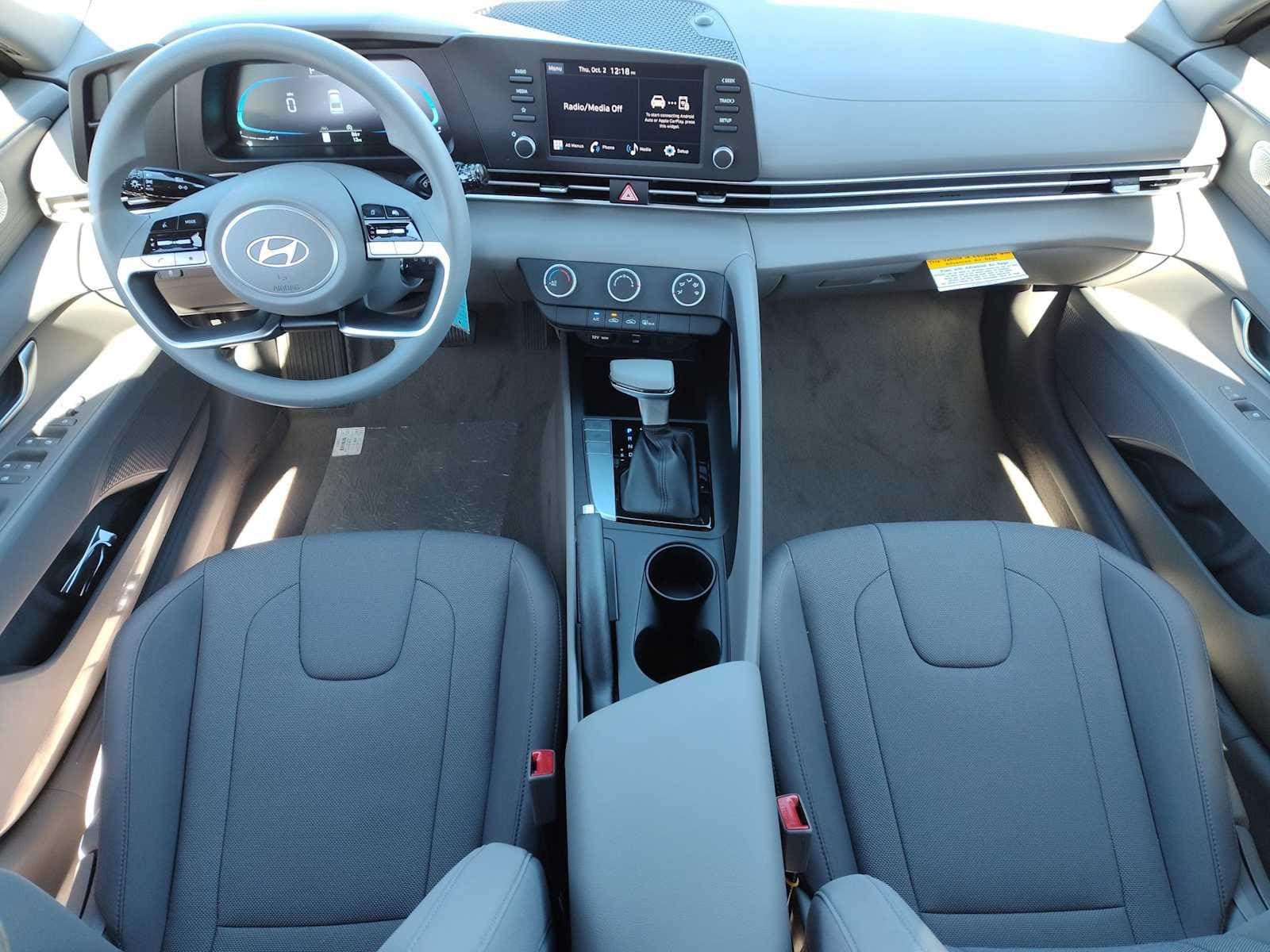 Thumbnail: 2025 Hyundai Elantra - 12