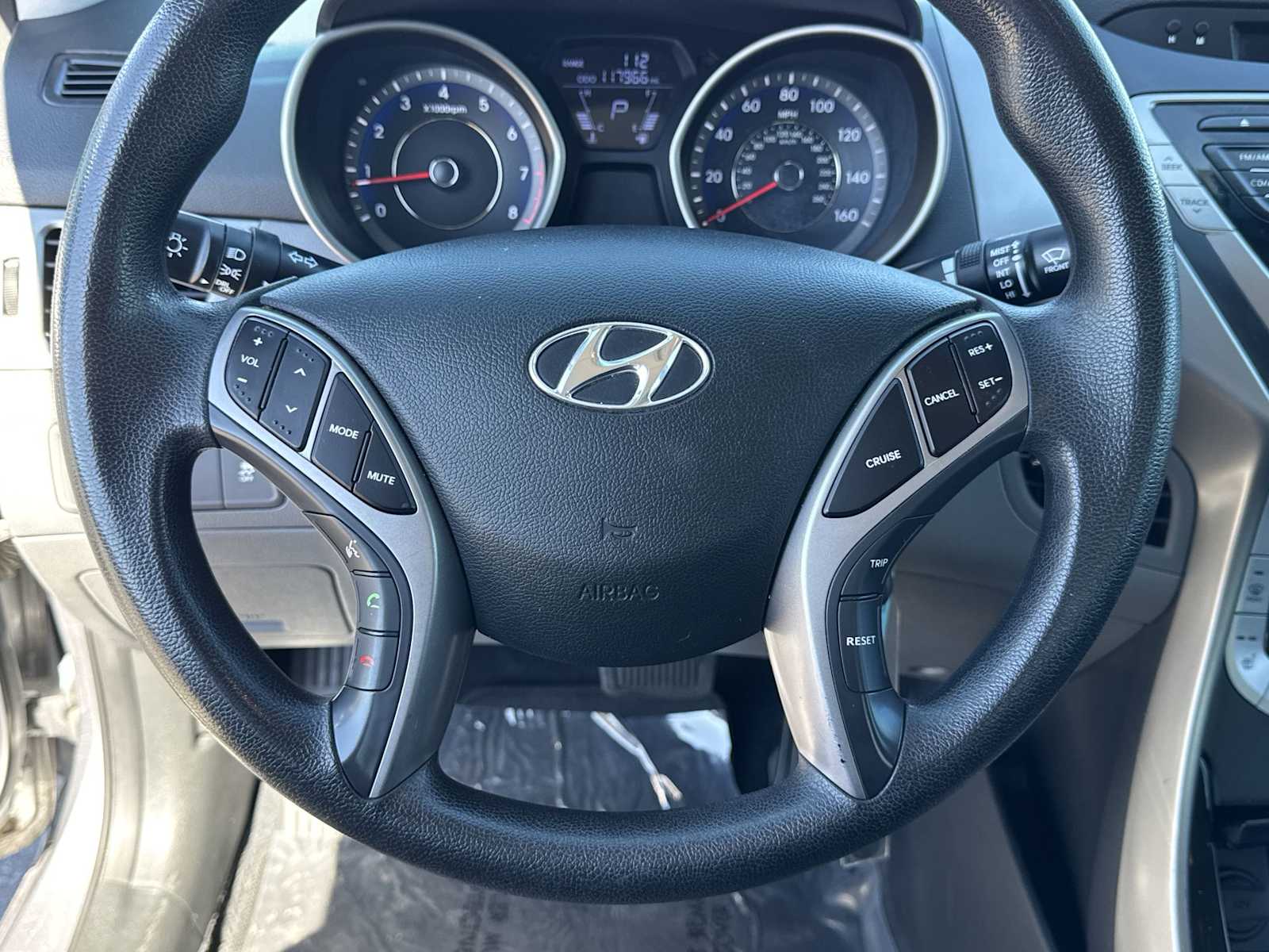Thumbnail: 2013 Hyundai Elantra - 19