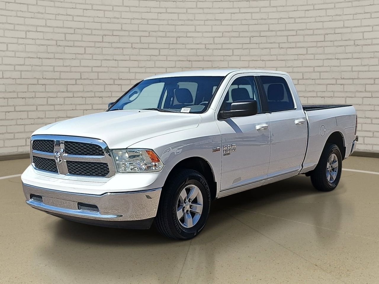 2019 RAM 1500 Classic SLT 4x4 Crew Cab 6'4's photo