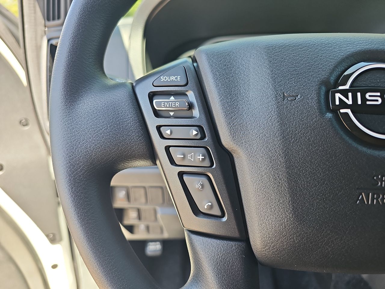 2026 Nissan Frontier SV - Photo 16
