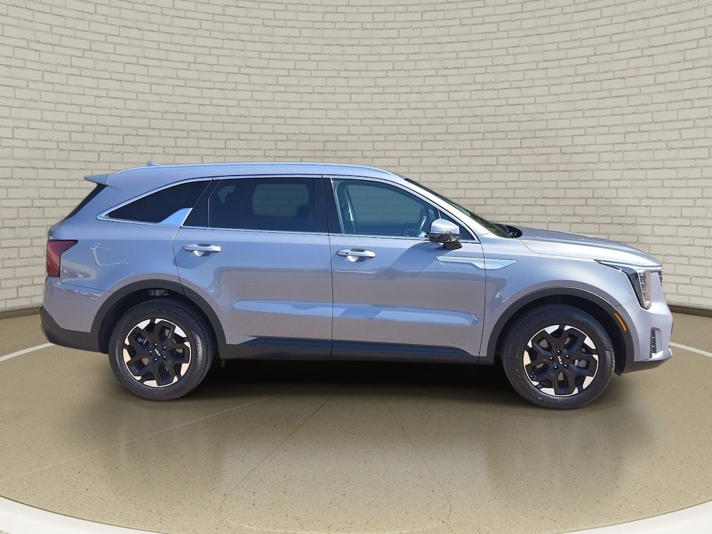 Used 2024 Kia Sorento S SUV