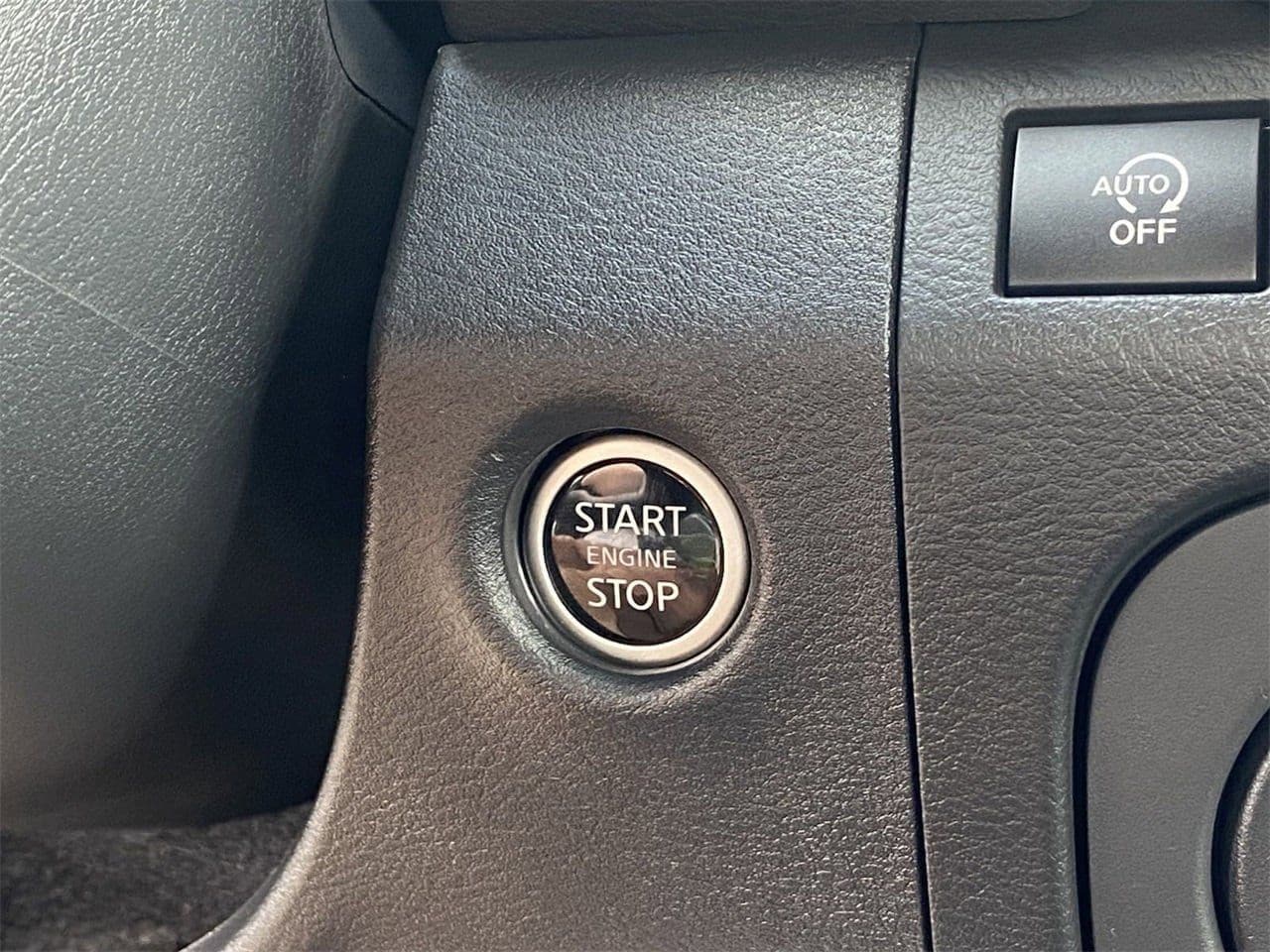 2025 Nissan Frontier SV - Photo 26