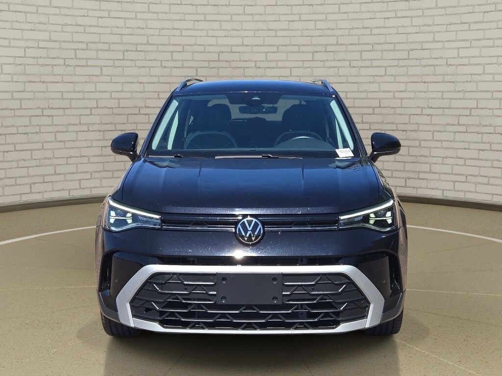 Used 2025 Volkswagen Taos 1.5T SE SUV