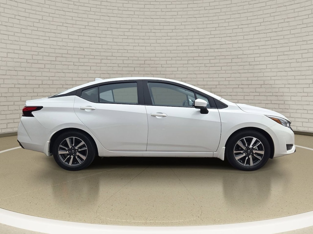 Certified 2025 Nissan Versa 1.6 SV Sedan