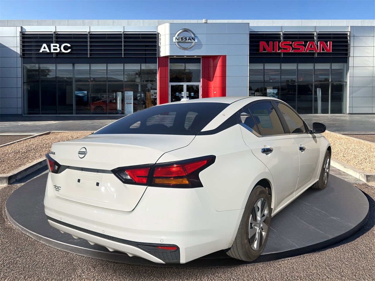 2025 Nissan Altima 2.5 S photo 3