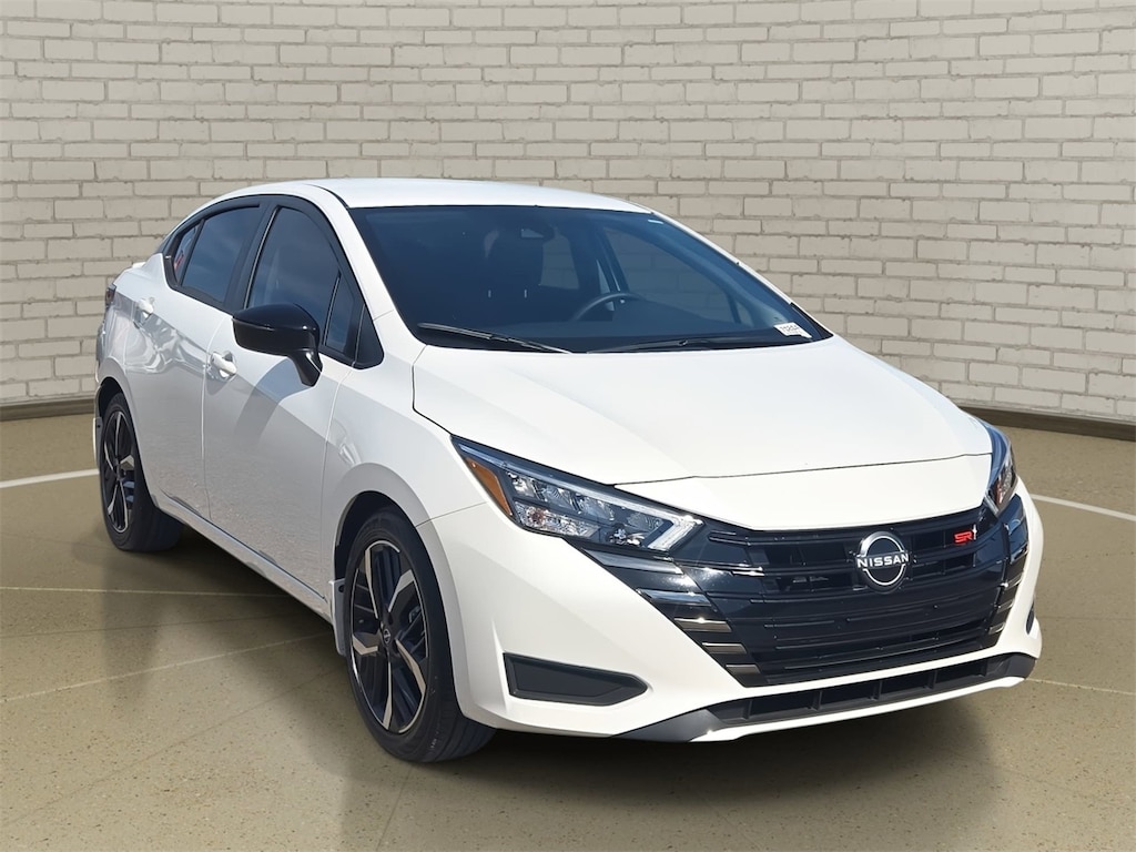 Certified 2025 Nissan Versa 1.6 SR Sedan