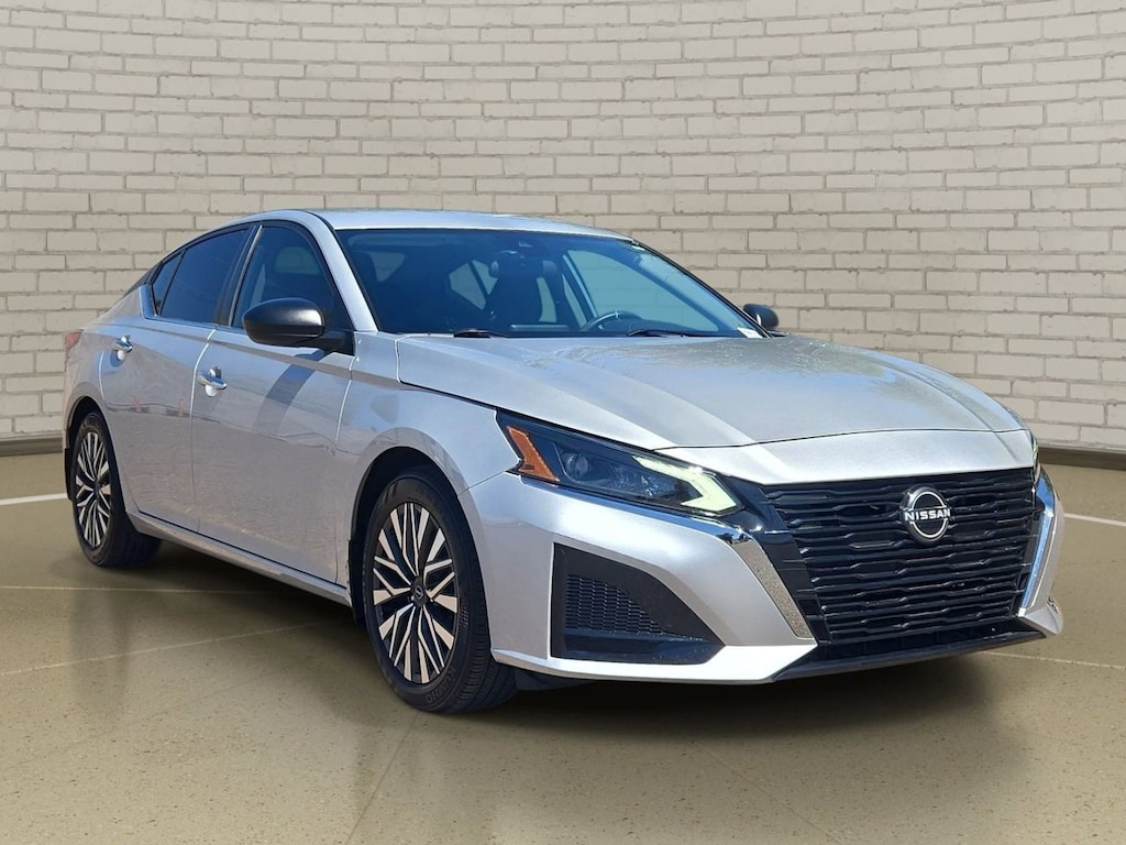 Certified 2024 Nissan Altima 2.5 SV Sedan