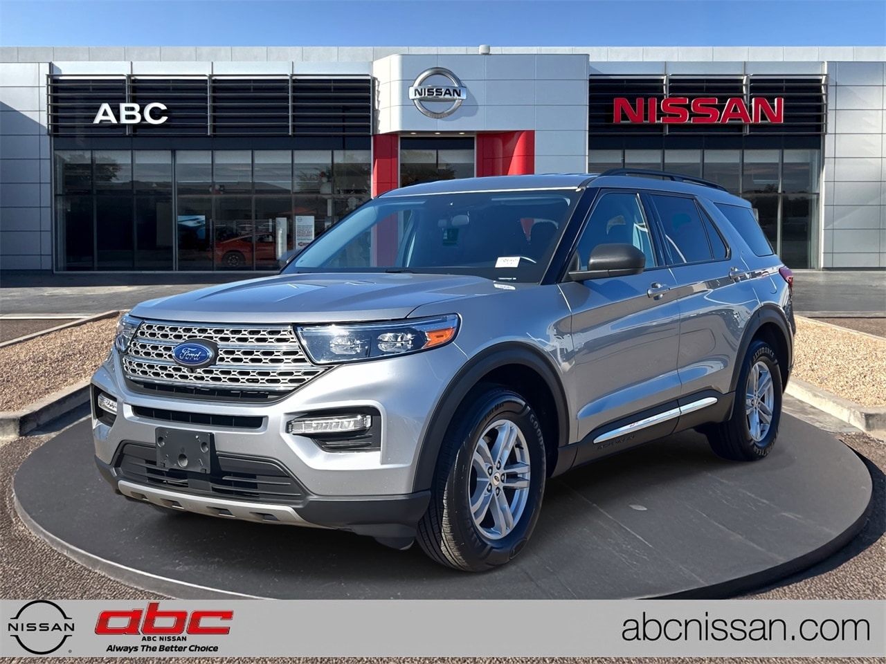 2023 Ford Explorer XLT's photo