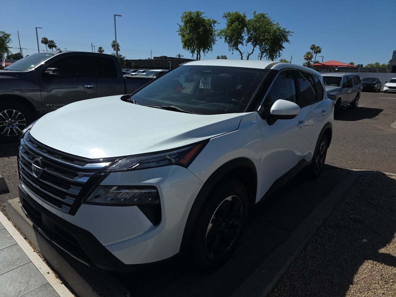 2024 Nissan Rogue SV FWD's photo