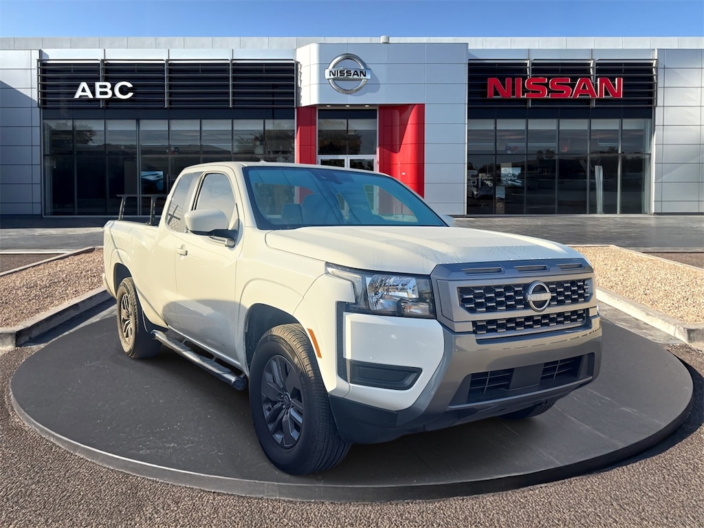 Used 2025 Nissan Frontier SV Truck