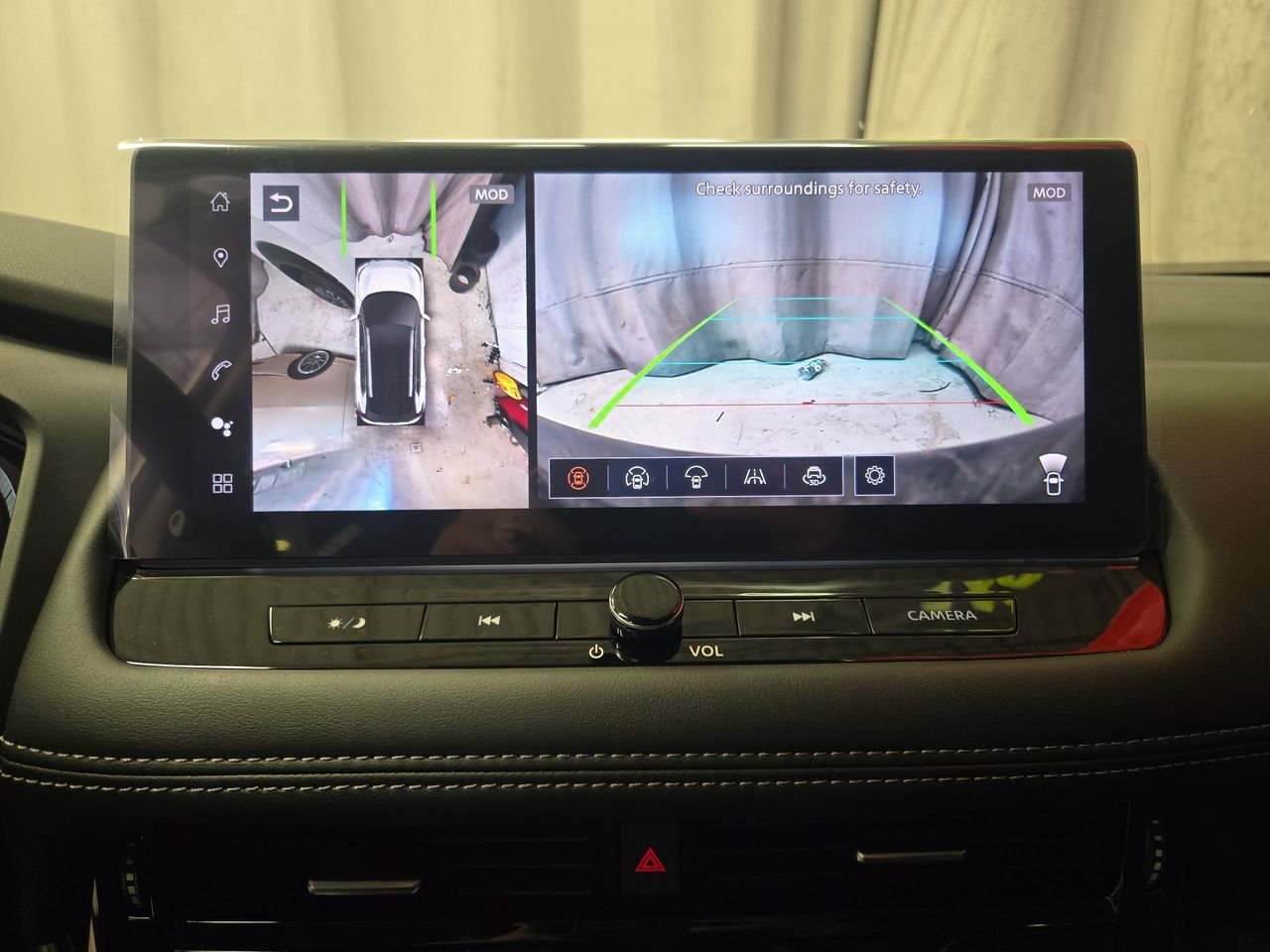 2025 Nissan Rogue Platinum - Photo 24