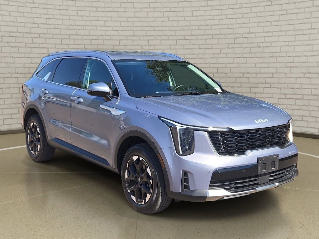 Used 2024 Kia Sorento S SUV