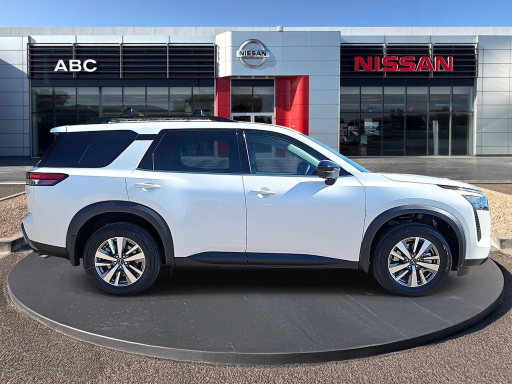 New 2026 Nissan Pathfinder SL SUV