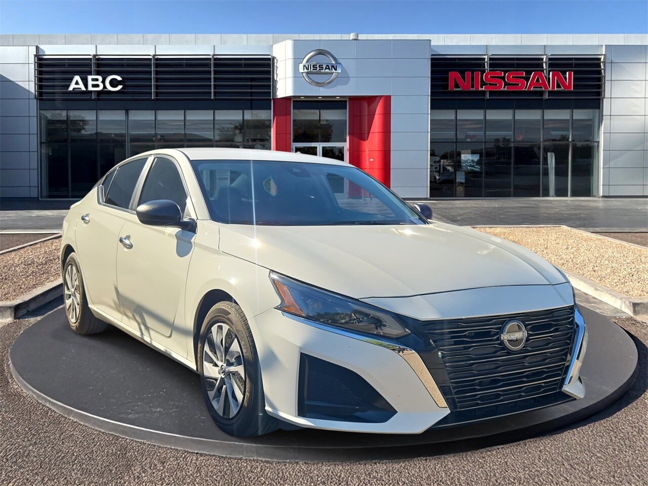 2025 Nissan Altima 2.5 S photo 3