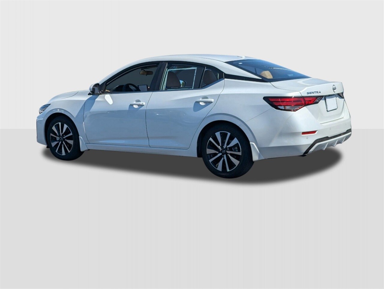 2025 Nissan Sentra SV photo 3
