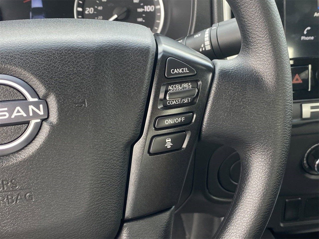 2025 Nissan Frontier SV - Photo 29