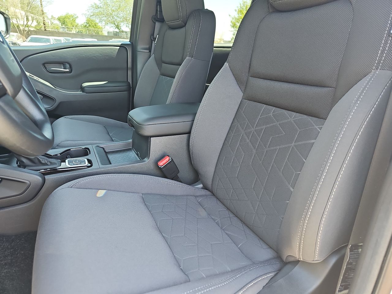 2026 Nissan Frontier SV - Photo 14