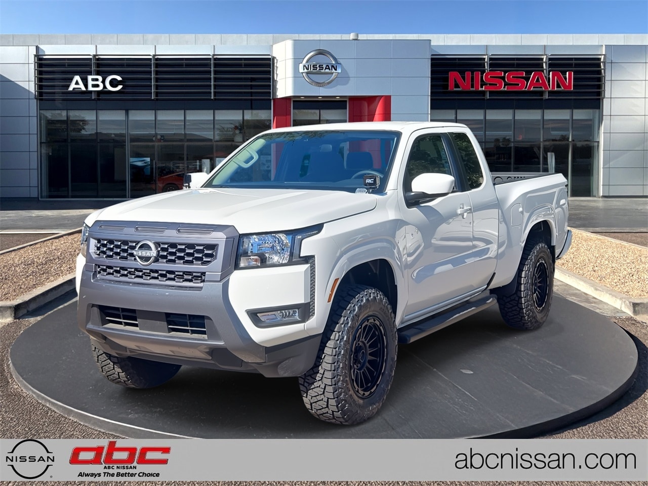 2025 Nissan Frontier SV's photo