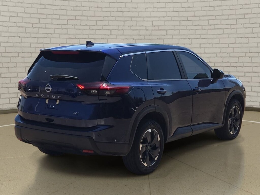 Used 2024 Nissan Rogue SV SUV