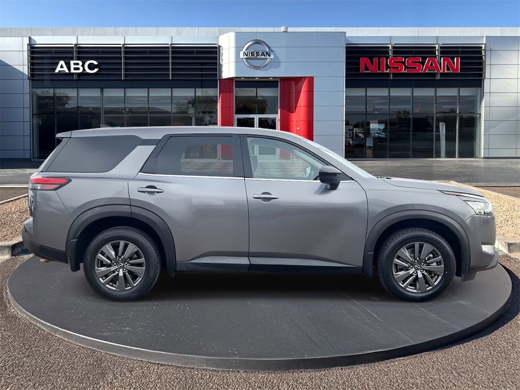 Used 2023 Nissan Pathfinder S SUV