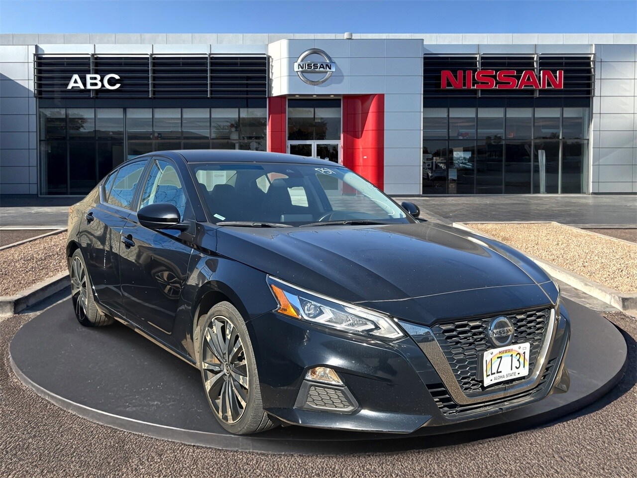 2021 Nissan Altima 2.5 SR photo 2