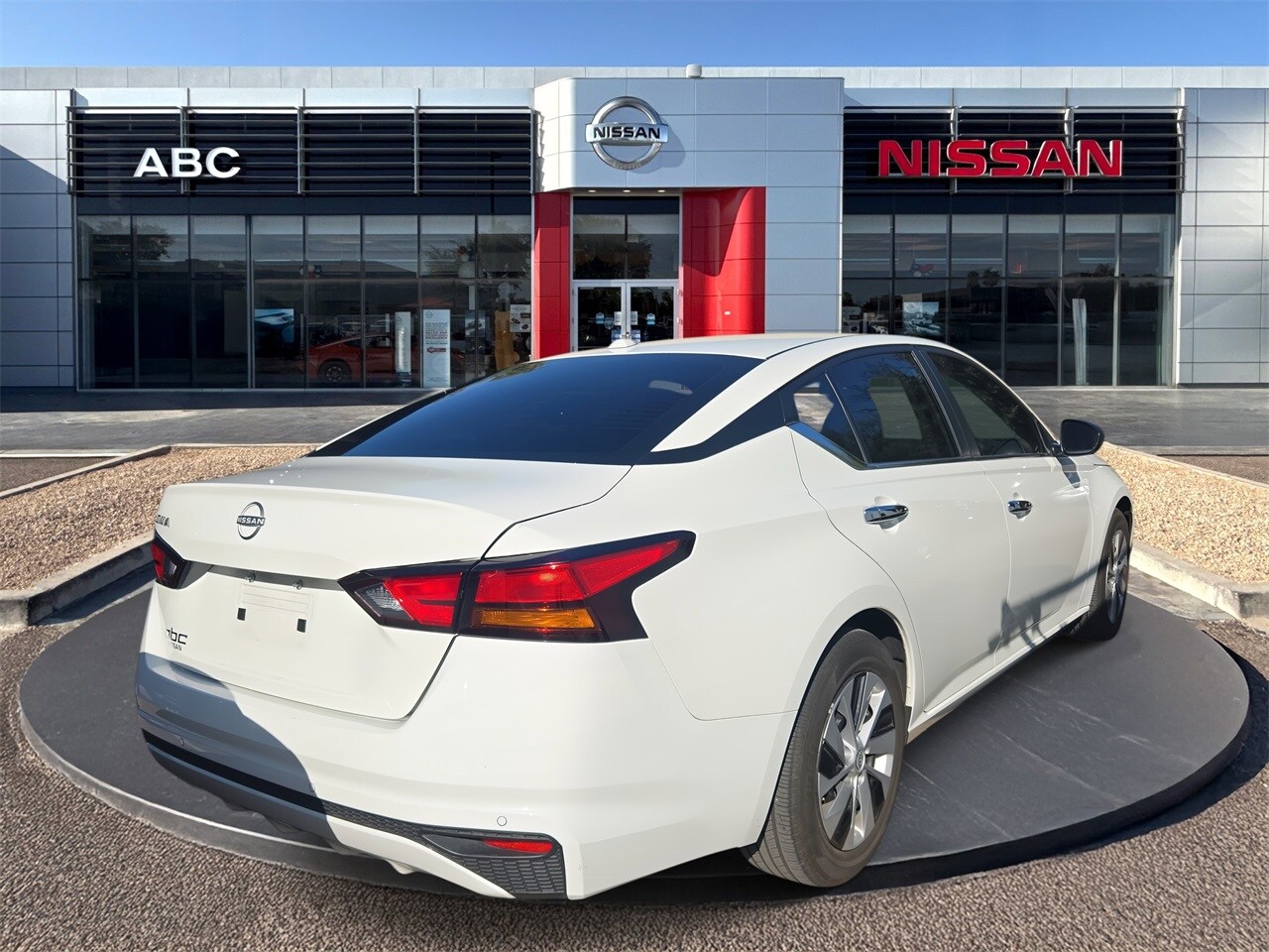 2025 Nissan Altima 2.5 S photo 4