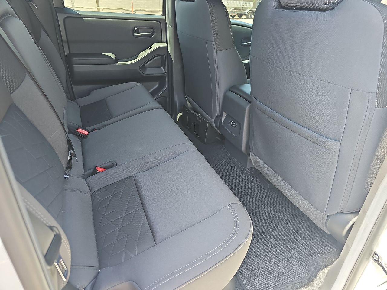 2026 Nissan Frontier SV - Photo 11