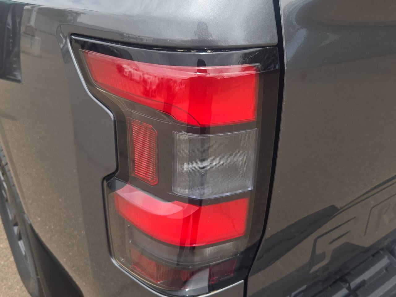 2026 Nissan Frontier SV - Photo 31