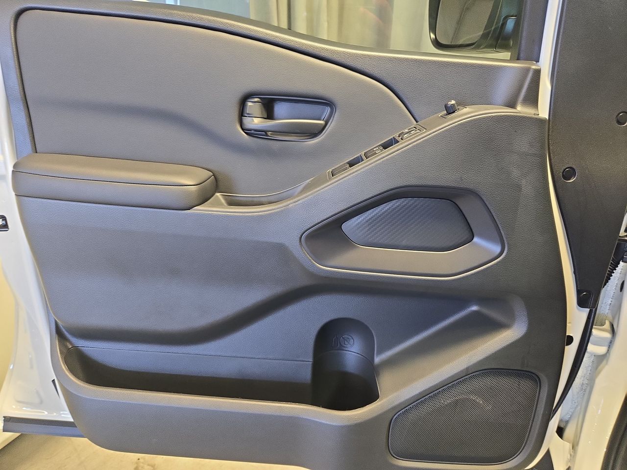 2026 Nissan Frontier SV - Photo 26