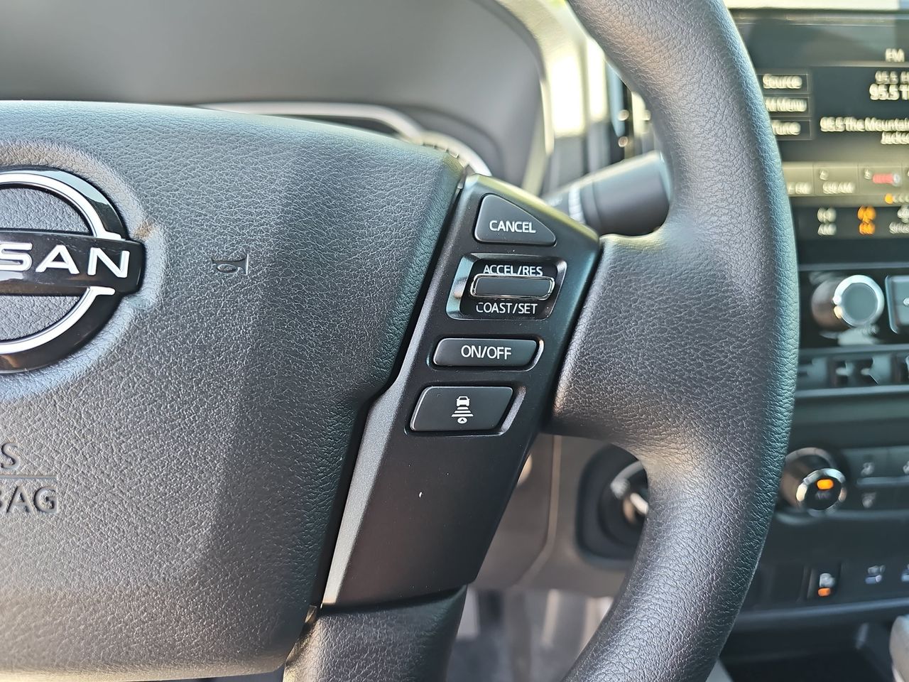 2026 Nissan Frontier SV - Photo 17