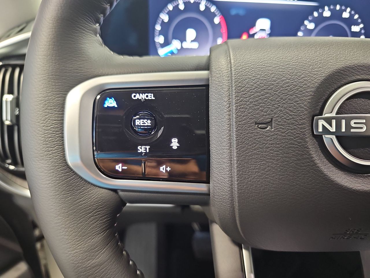 2025 Nissan Armada SV - Photo 17