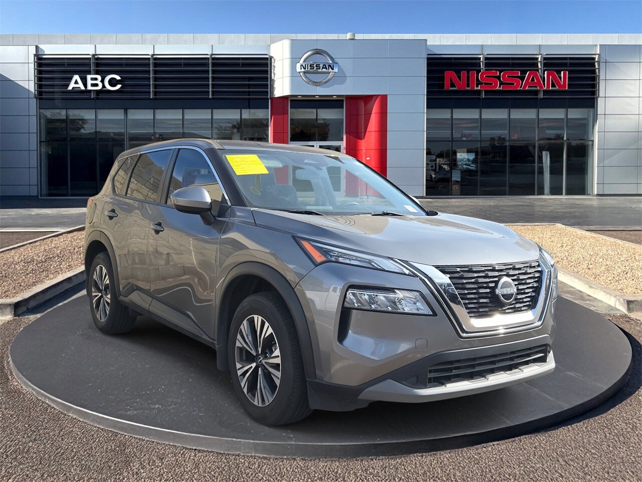 2023 Nissan Rogue SV photo 3