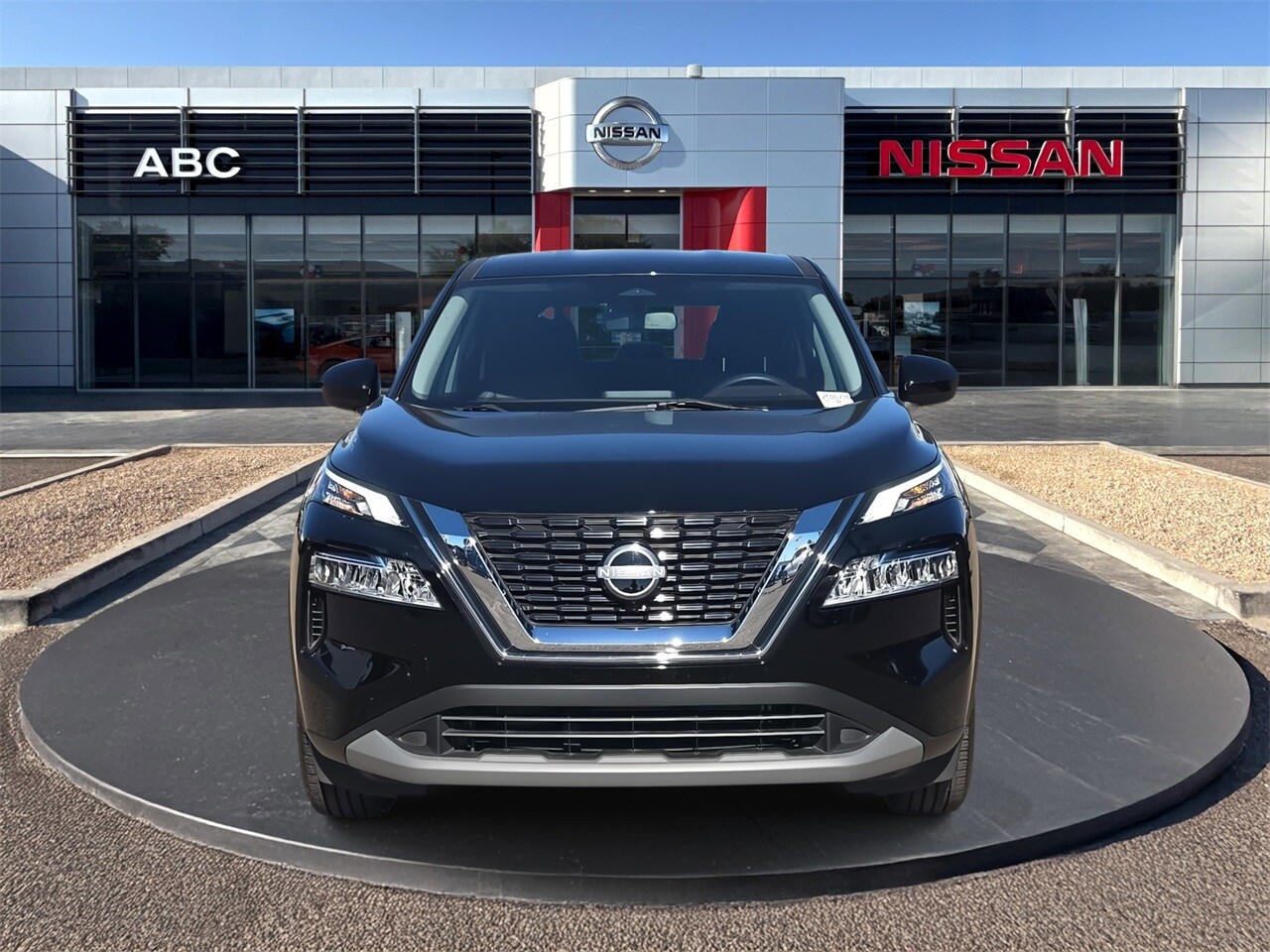 2023 Nissan Rogue SV photo 2