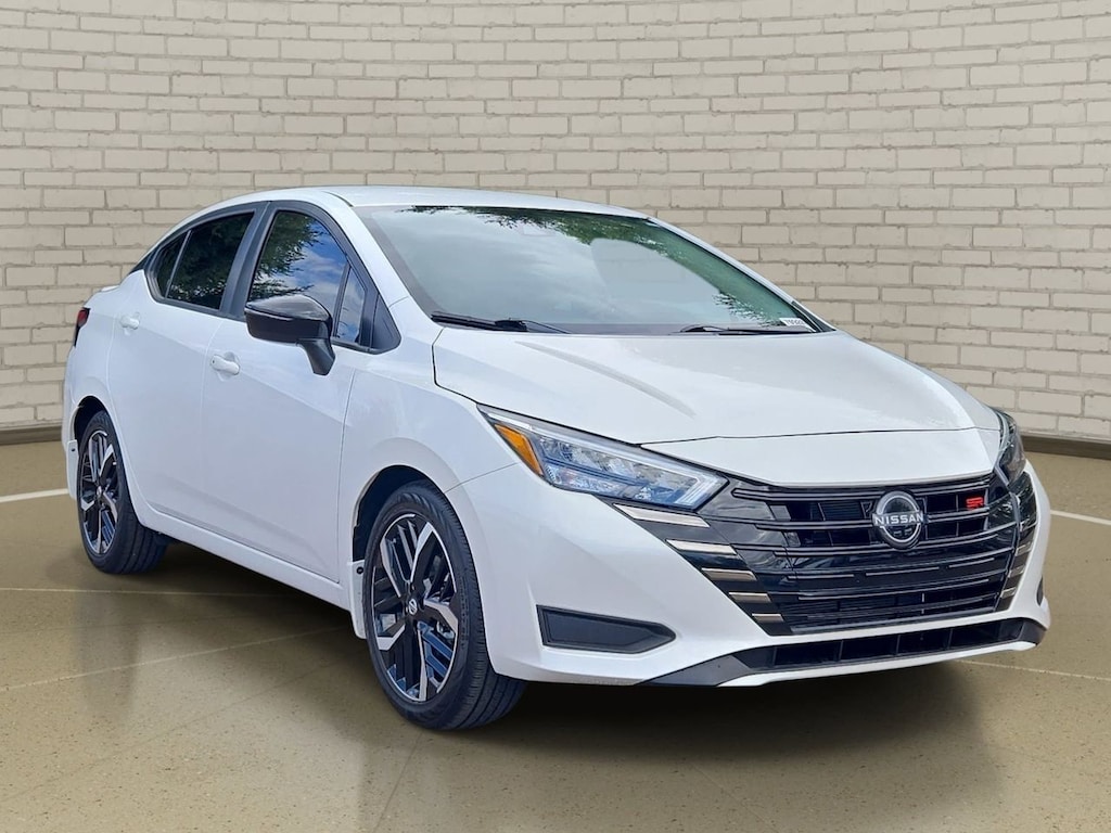 Certified 2025 Nissan Versa 1.6 SR Sedan