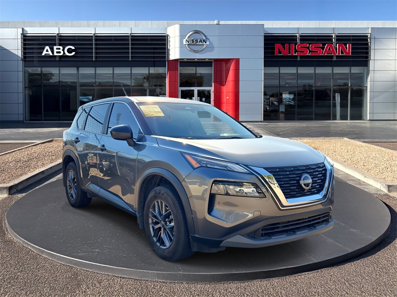 2023 Nissan Rogue S photo 3