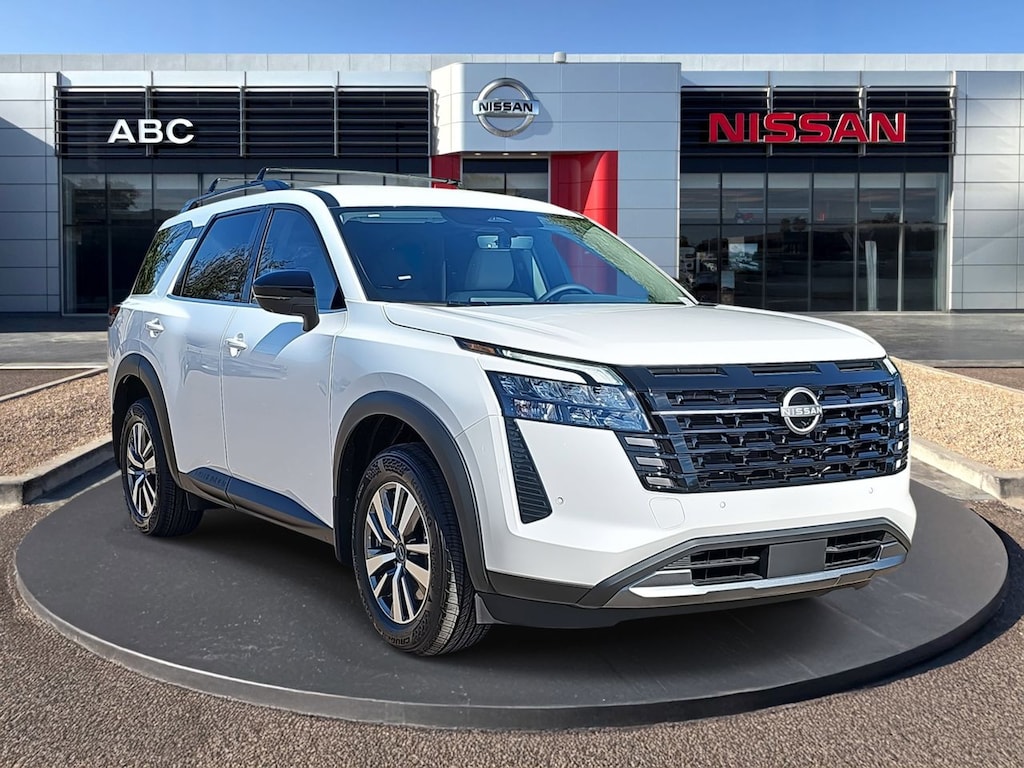 New 2026 Nissan Pathfinder SL SUV