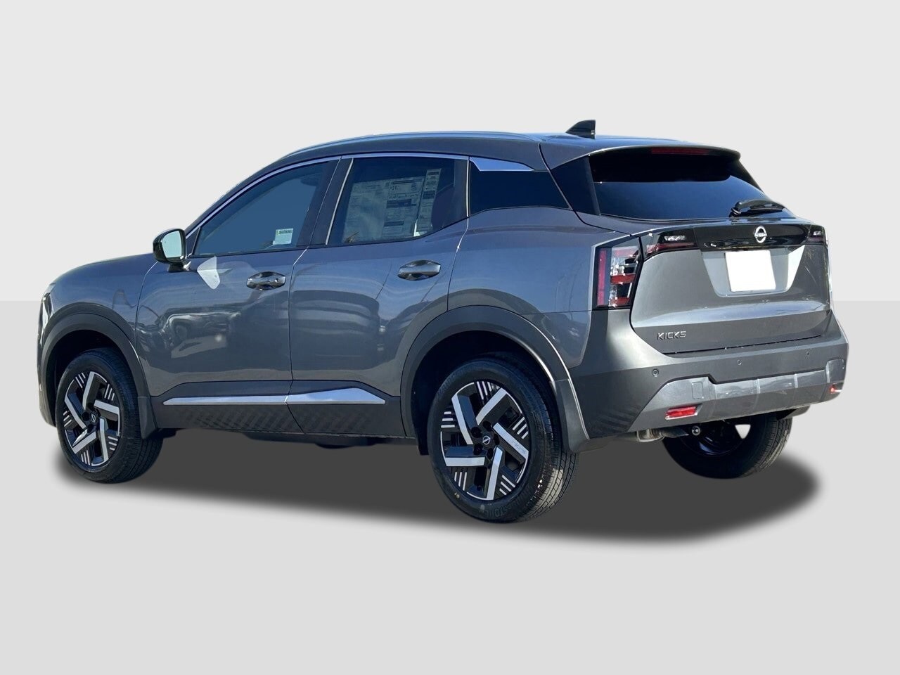 2026 Nissan Kicks SV photo 2