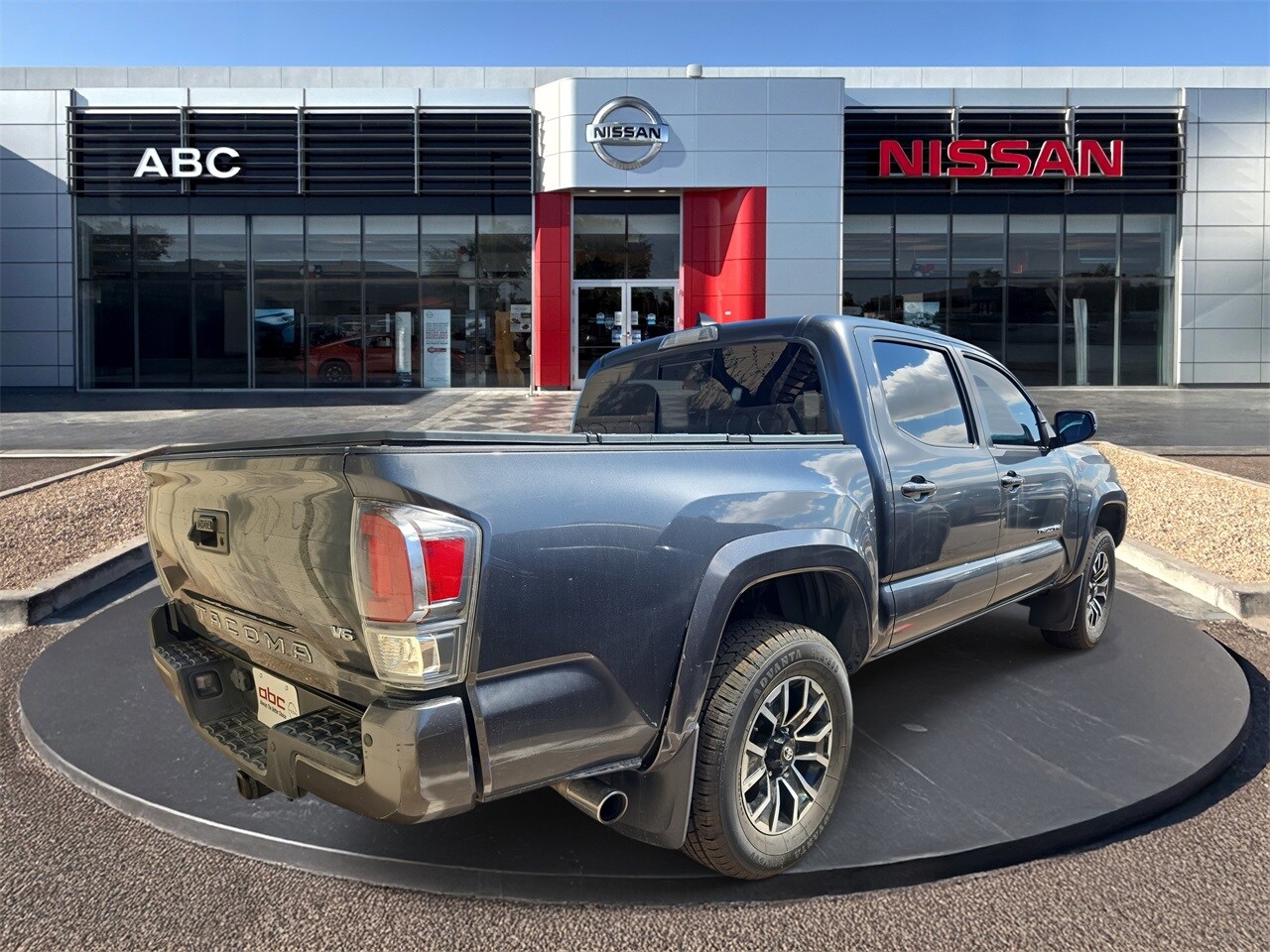 2021 Toyota Tacoma TRD Sport photo 4