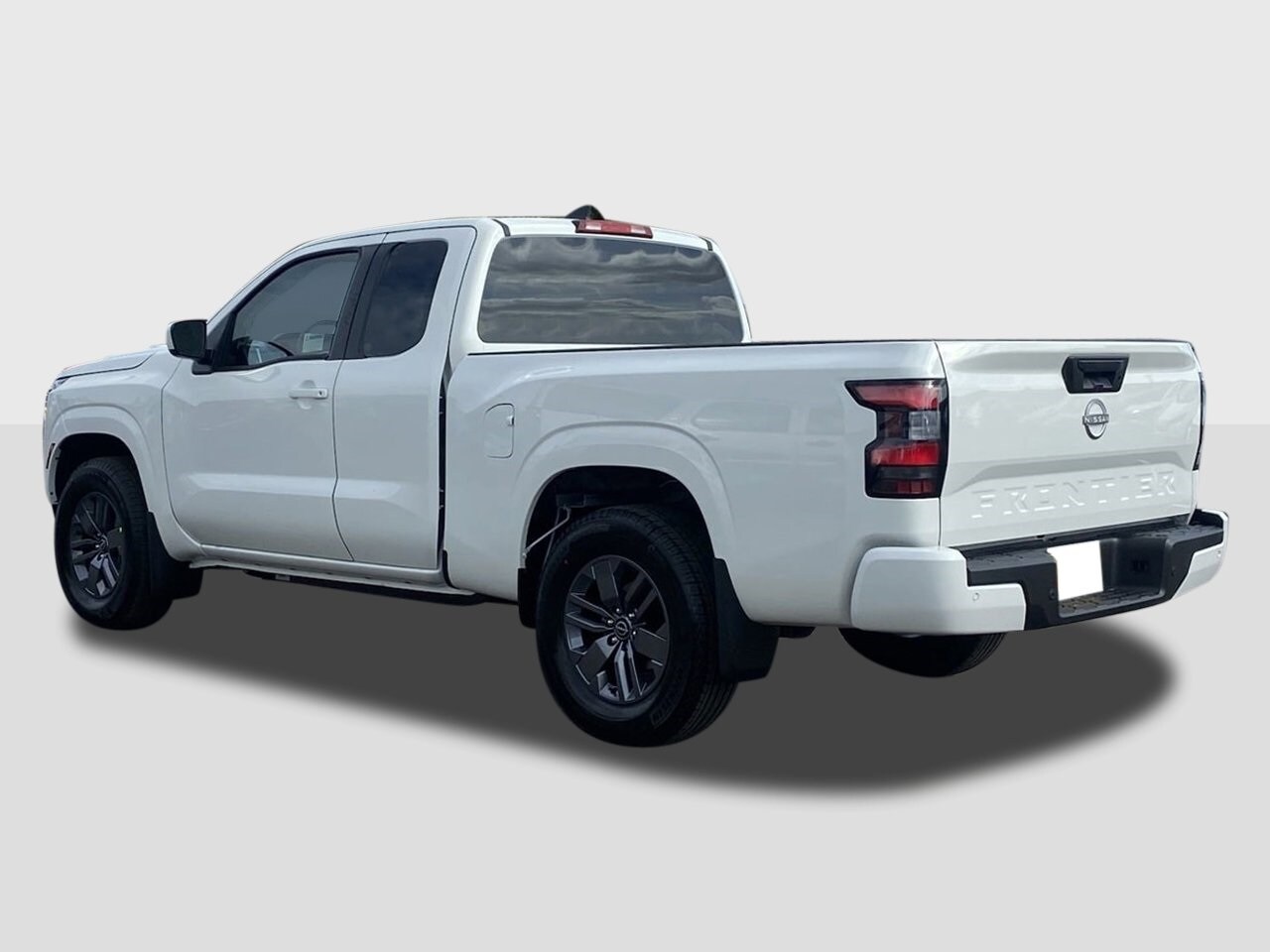 2025 Nissan Frontier SV photo 2